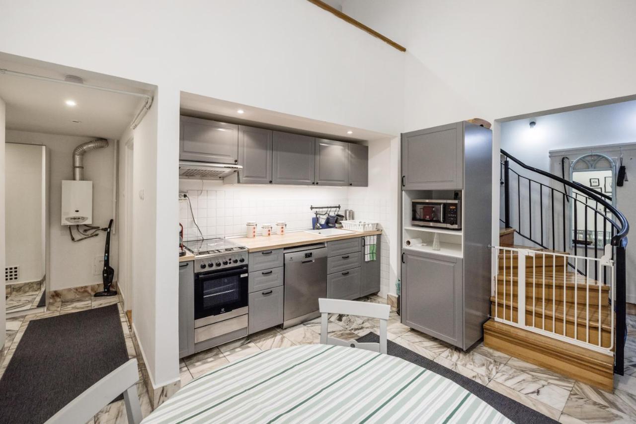 Podi Apartment Budapest Bagian luar foto