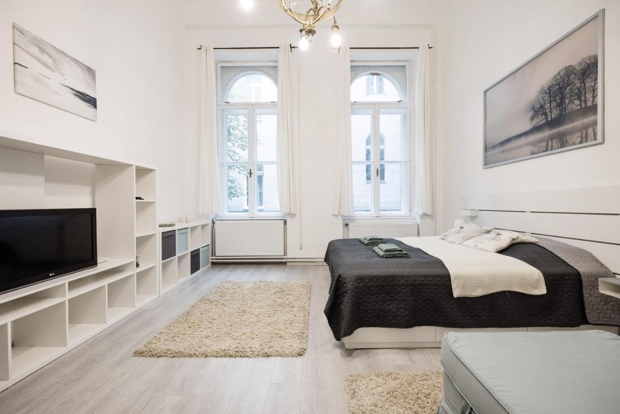 Podi Apartment Budapest Bagian luar foto